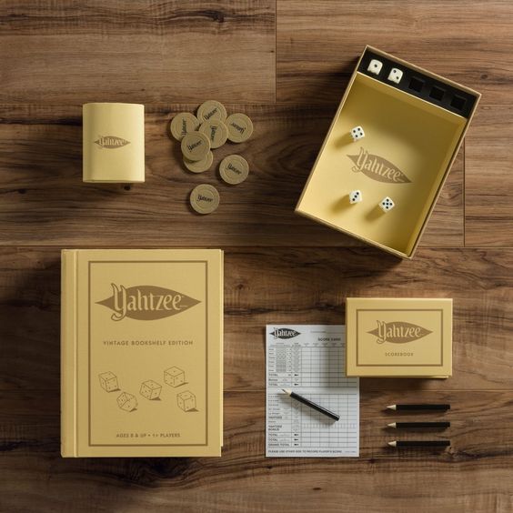 Yahtzee - Vintage Bookshelf Edition - Hank & Sylvie's