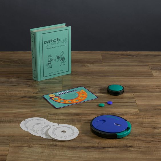 Catch Phrase- Vintage Bookshelf Edition - Hank & Sylvie's