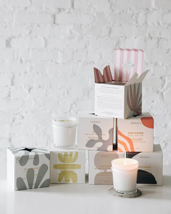 Hank & Sylvie's - Agate Candle - Cabana Flower Boxed Candle & Coaster
