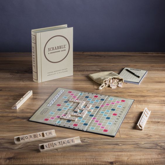 Scrabble - Vintage Bookshelf Edition - Hank & Sylvie's 