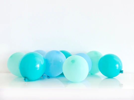 Poolside Mini Balloons - Studio Pep
